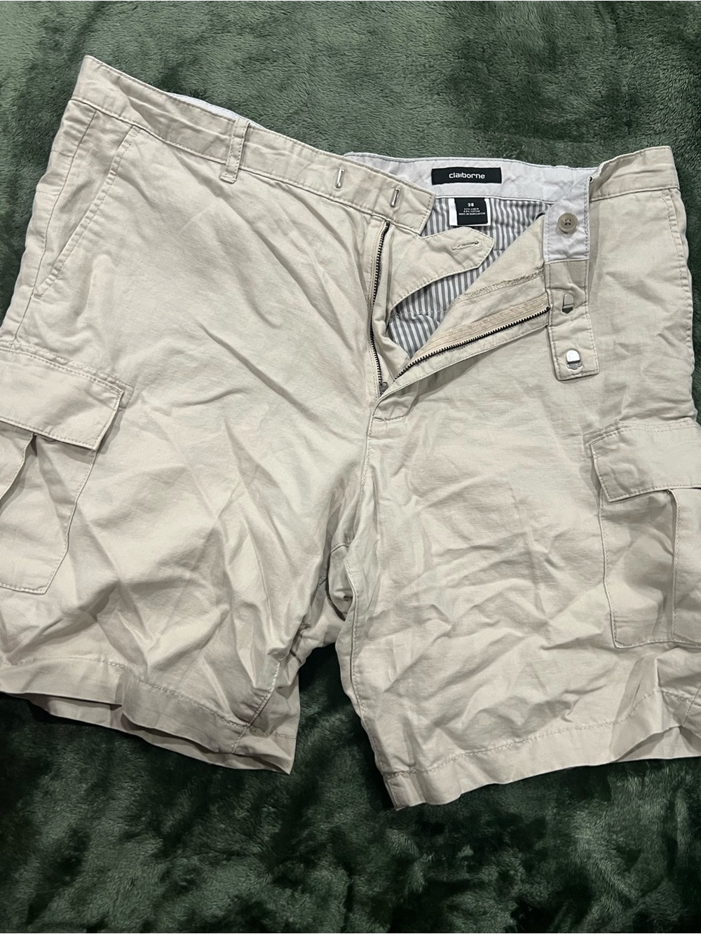 Claiborne Light Tan Cargo Shorts with Utility Pockets